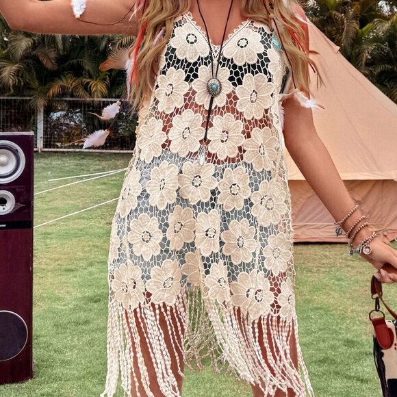 Apricot Women's Bohemian Music Festival V-Neck Hollow Floral Tassel Decor Shirt - Picture 3 of 7